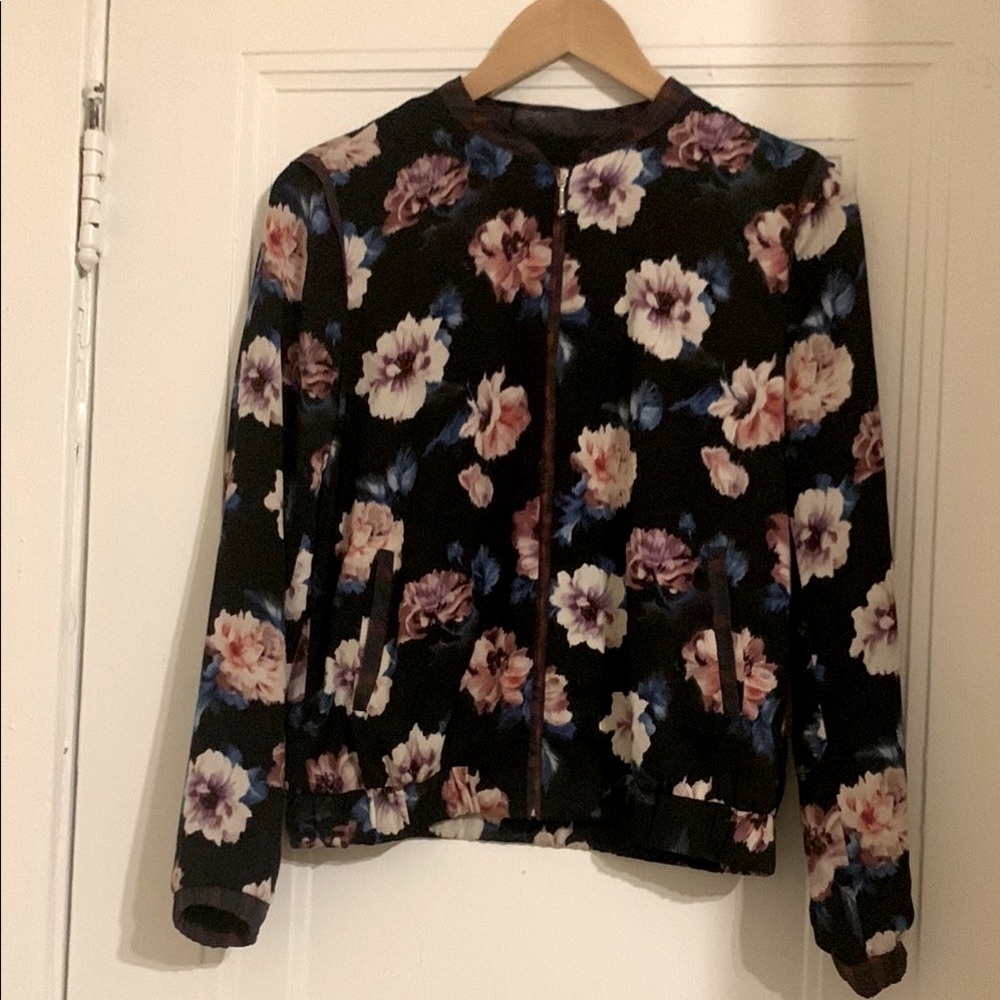 Zara Floral Print Women's Jacket